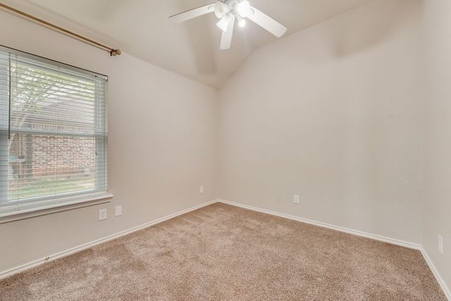 1820 Sand Stone Drive, Sanger, TX 76266