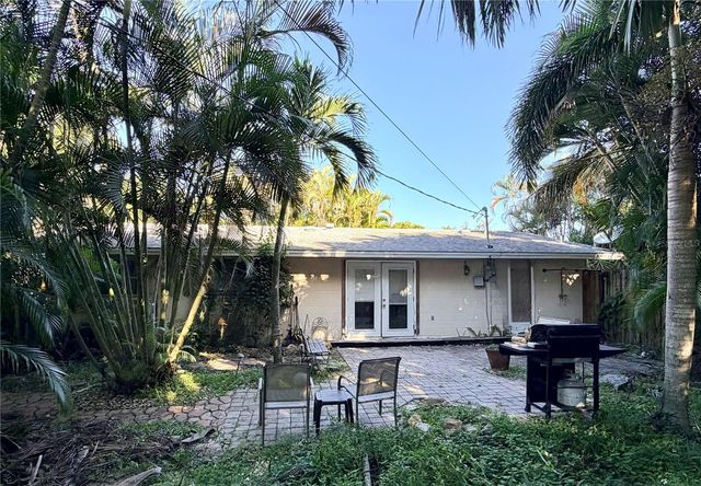 225 MAGNOLIA ROAD, Venice, FL 34293