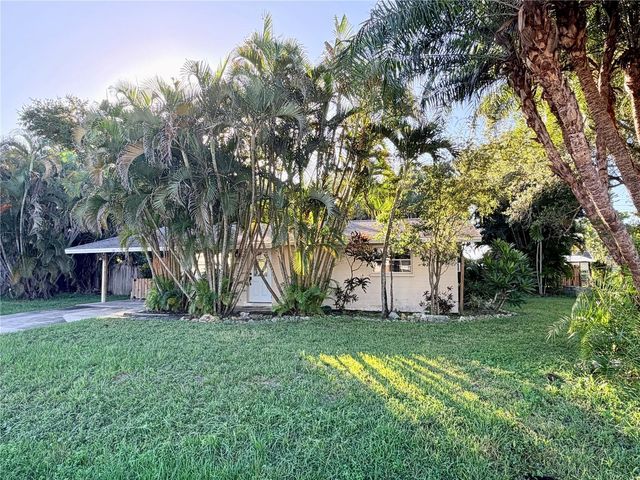 225 MAGNOLIA ROAD, Venice, FL 34293
