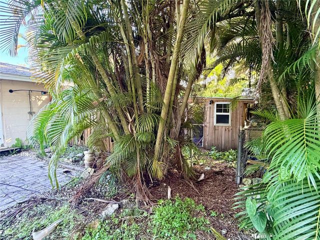 225 MAGNOLIA ROAD, Venice, FL 34293