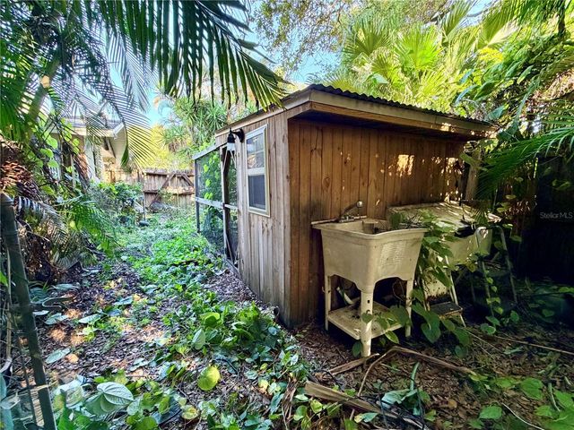 225 MAGNOLIA ROAD, Venice, FL 34293