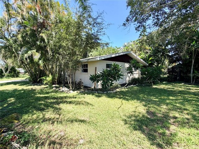 225 MAGNOLIA ROAD, Venice, FL 34293