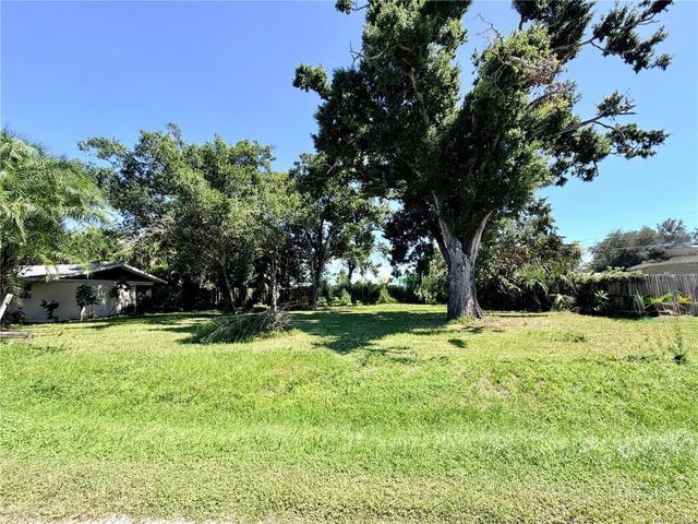 225 MAGNOLIA ROAD, Venice, FL 34293
