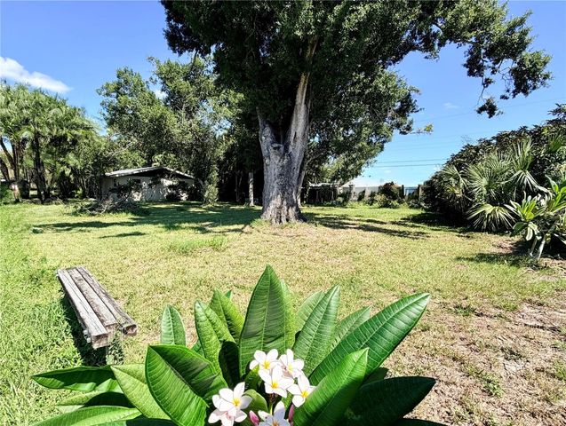 225 MAGNOLIA ROAD, Venice, FL 34293