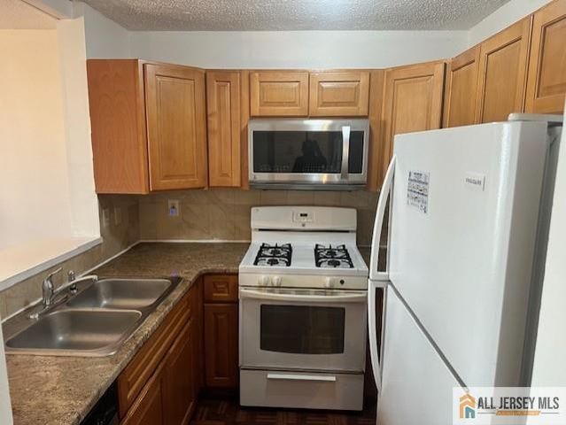 418 Edpas Road, New Brunswick, NJ 08901