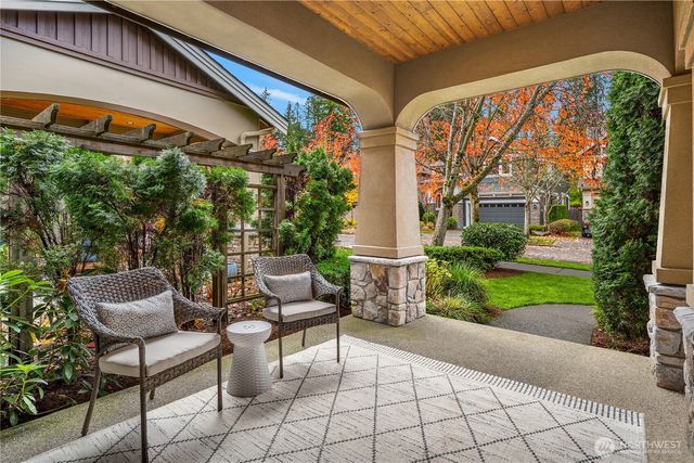 2884 258th Place SE, Sammamish, WA 98075