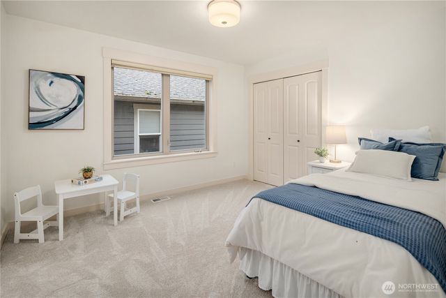 2884 258th Place SE, Sammamish, WA 98075