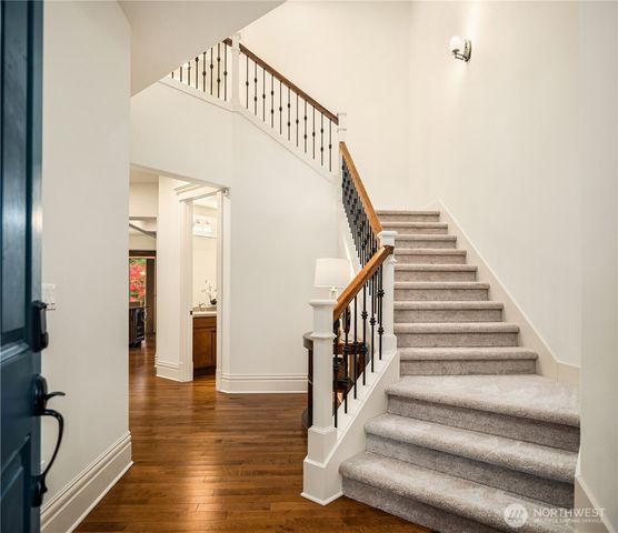 2884 258th Place SE, Sammamish, WA 98075