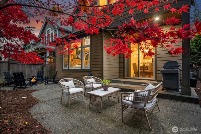 2884 258th Place SE, Sammamish, WA 98075