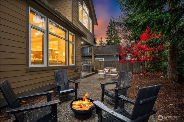 2884 258th Place SE, Sammamish, WA 98075