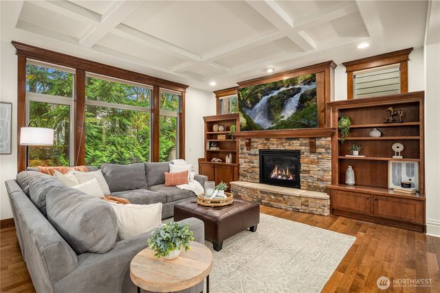 2884 258th Place SE, Sammamish, WA 98075