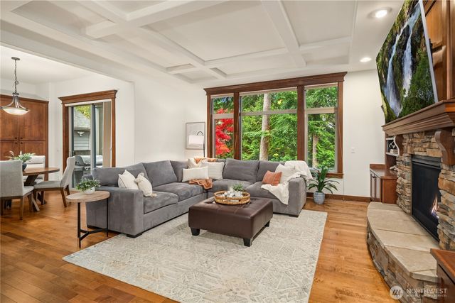 2884 258th Place SE, Sammamish, WA 98075