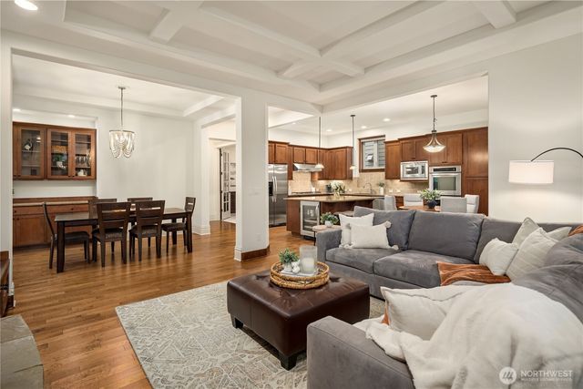 2884 258th Place SE, Sammamish, WA 98075