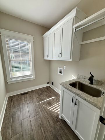 1507 Kenzie Grace Ct, Christiana, TN 37037