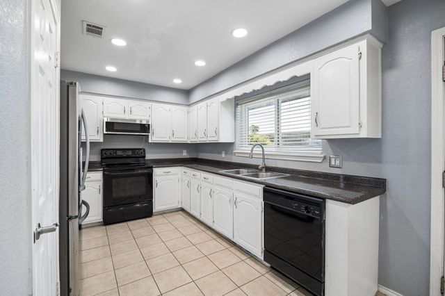 709 Bowie Street, Forney, TX 75126