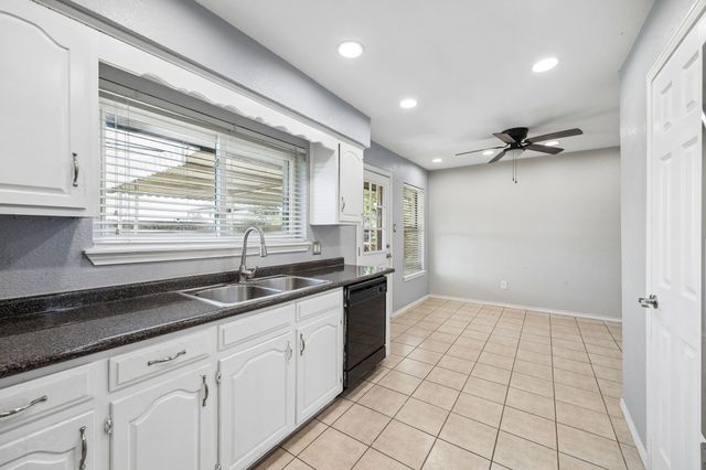 709 Bowie Street, Forney, TX 75126