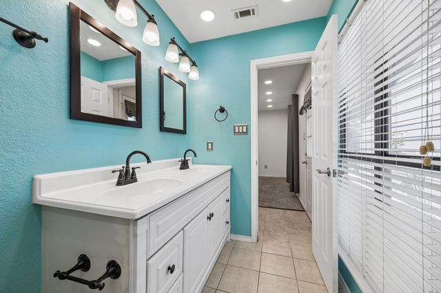 709 Bowie Street, Forney, TX 75126