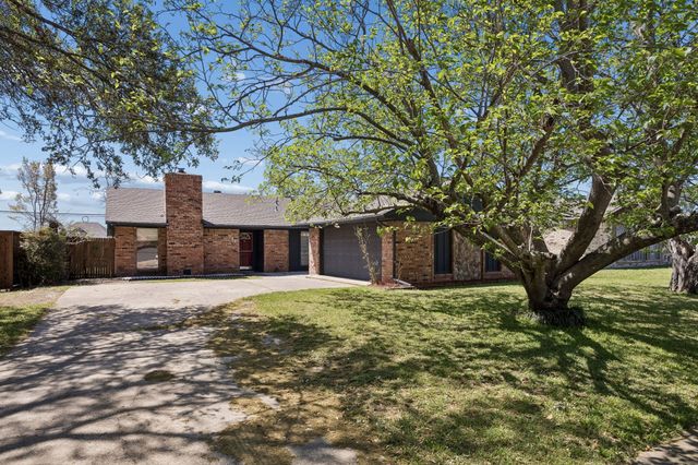 709 Bowie Street, Forney, TX 75126