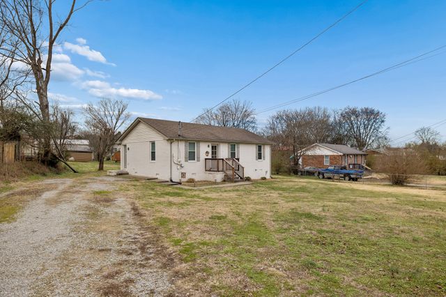 236 Commerce Ave, Watertown, TN 37184