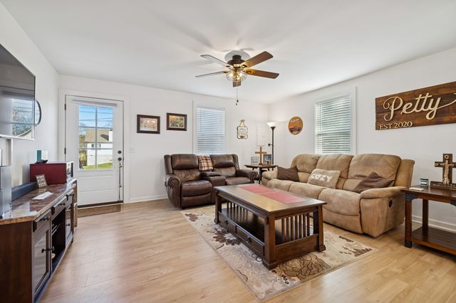 236 Commerce Ave, Watertown, TN 37184