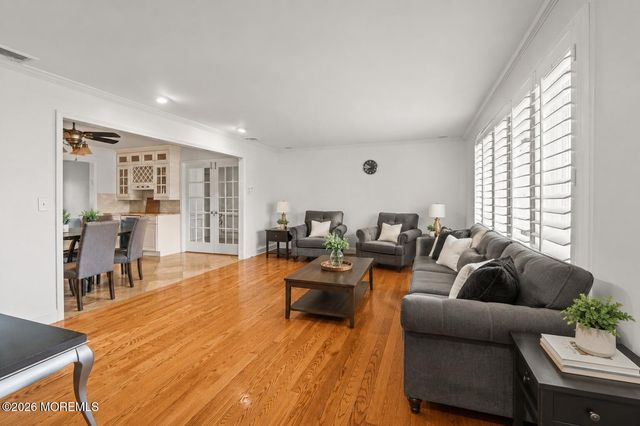 41 Poplar Avenue, West Long Branch, NJ 07764