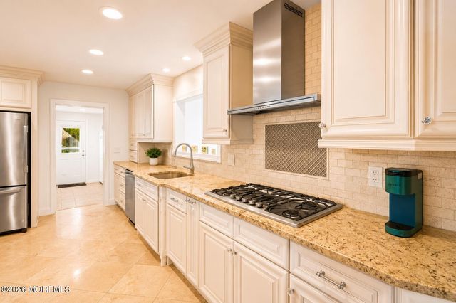 41 Poplar Avenue, West Long Branch, NJ 07764