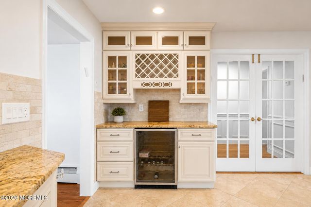 41 Poplar Avenue, West Long Branch, NJ 07764