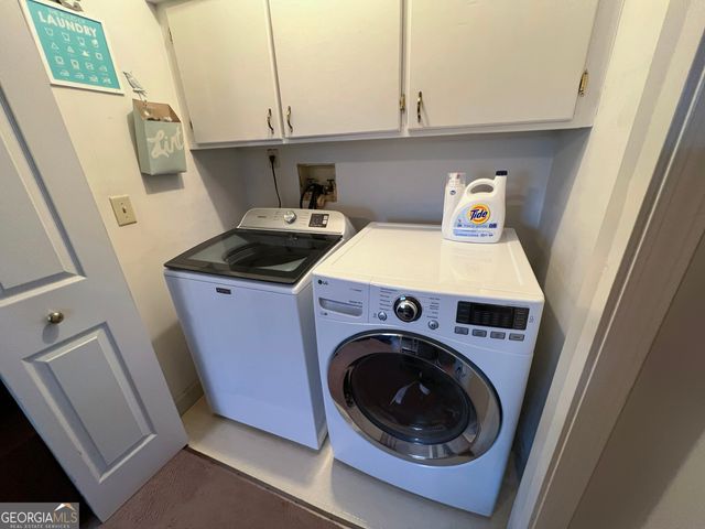 394 Ansley Brook Drive, Lawrenceville, GA 30044