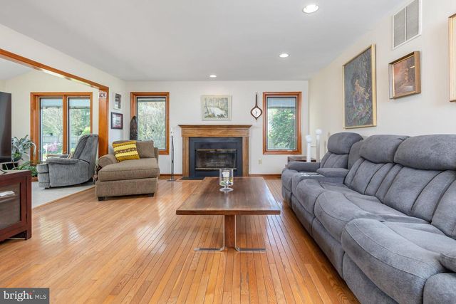 415 LABRADOR TRL, Mullica Hill, NJ 08062