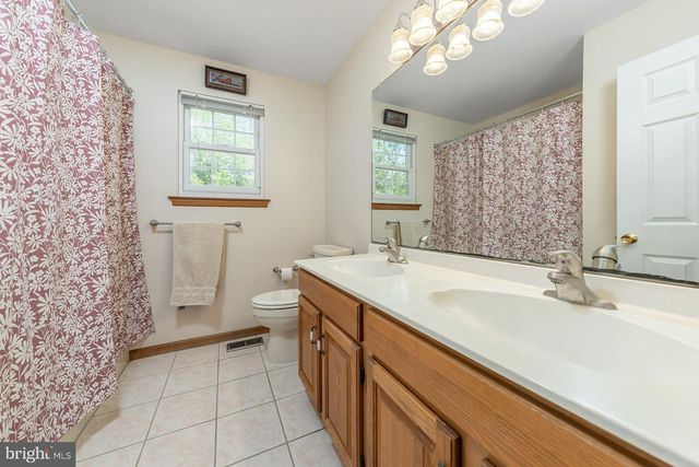 415 LABRADOR TRL, Mullica Hill, NJ 08062