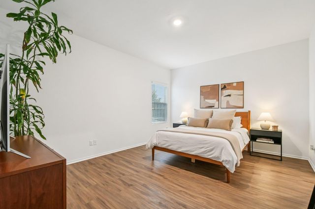 117 Badillo WAY, Bastrop, TX 78602