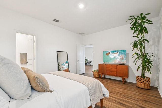 117 Badillo WAY, Bastrop, TX 78602