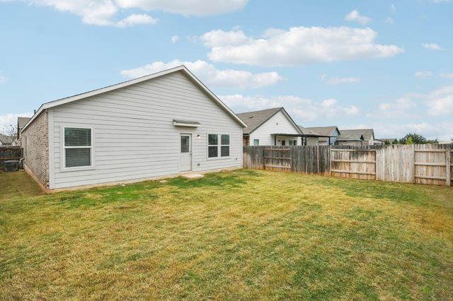 117 Badillo WAY, Bastrop, TX 78602