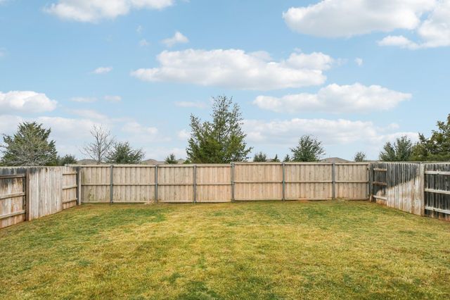 117 Badillo WAY, Bastrop, TX 78602