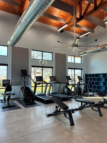 117 Badillo WAY, Bastrop, TX 78602