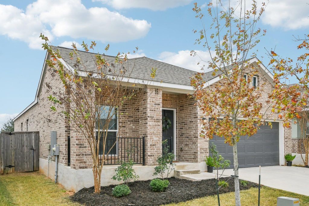 117 Badillo WAY, Bastrop, TX 78602