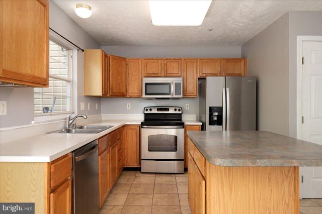 963 CHESTNUT MANOR CT, Curtis Bay, MD 21226