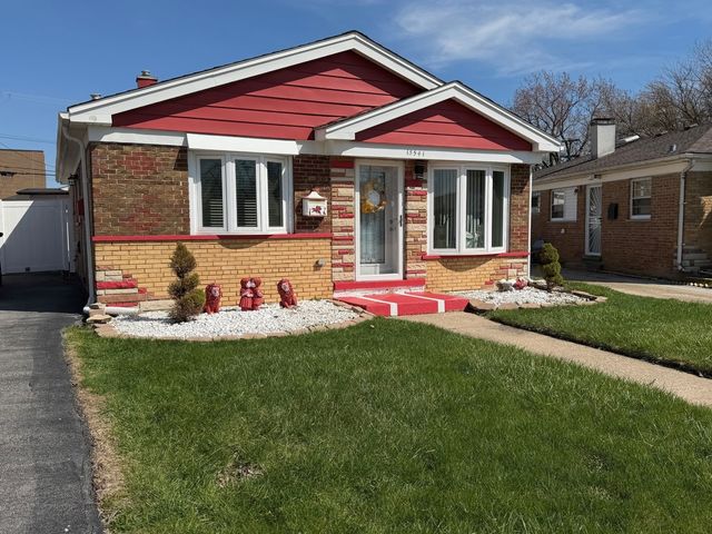 15541 6th Avenue, Phoenix, IL 60426