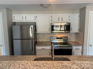 1630 Arlyn Circle D, Charlotte, NC 28213