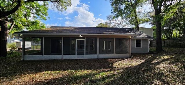 370 S COBBLE COURT, Mount Dora, FL 32757