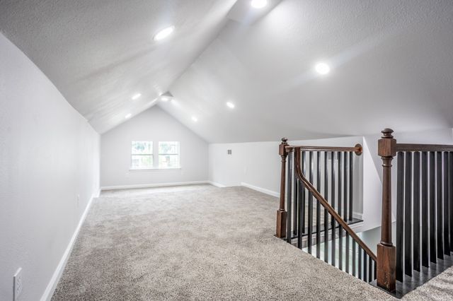 527 S Clinton Avenue, Dallas, TX 75208