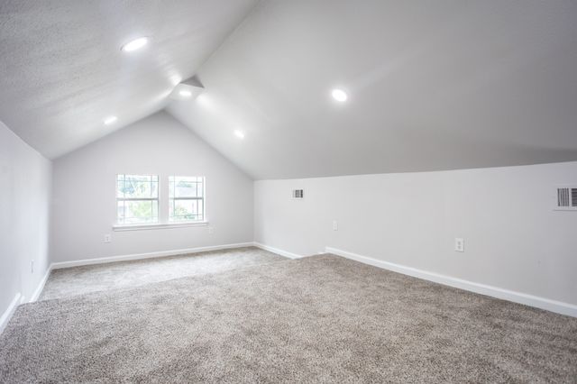 527 S Clinton Avenue, Dallas, TX 75208