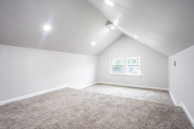 527 S Clinton Avenue, Dallas, TX 75208