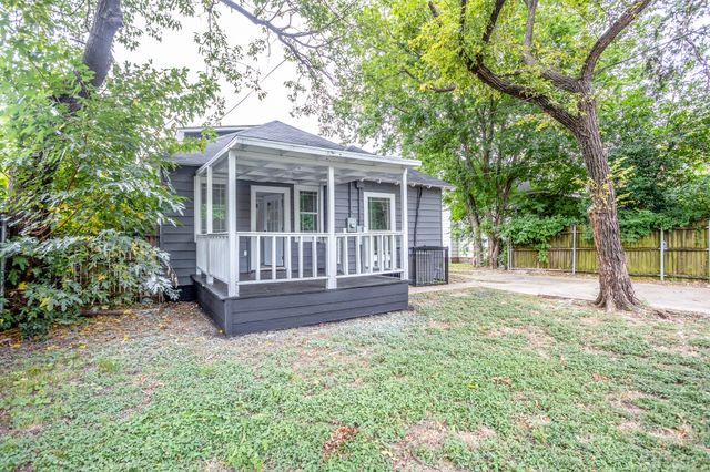 527 S Clinton Avenue, Dallas, TX 75208