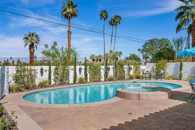 72594 Pitahaya Street, Palm Desert, CA 92260