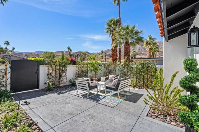 72594 Pitahaya Street, Palm Desert, CA 92260
