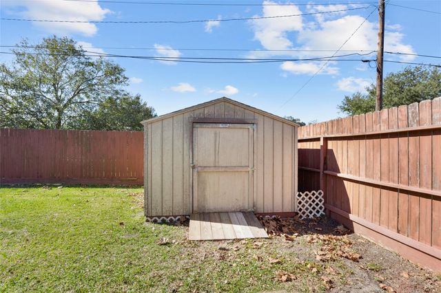 4218 Stansel Drive, Alvin, TX 77511