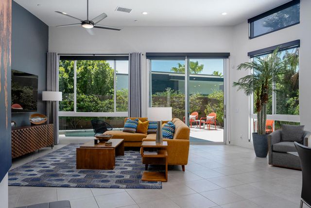 4270 Amber Lane, Palm Springs, CA 92262