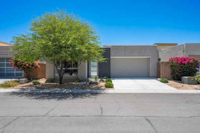 4270 Amber Lane, Palm Springs, CA 92262