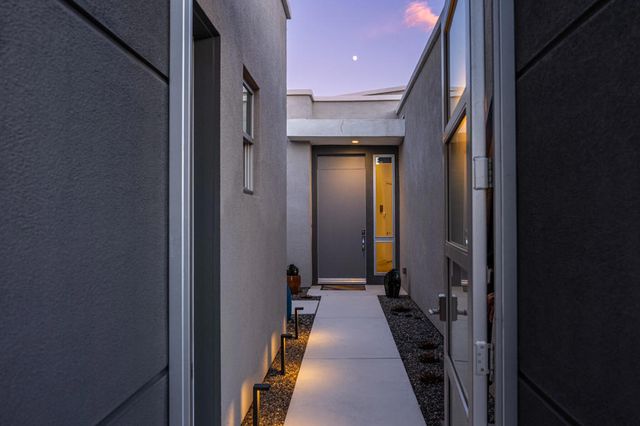 4270 Amber Lane, Palm Springs, CA 92262